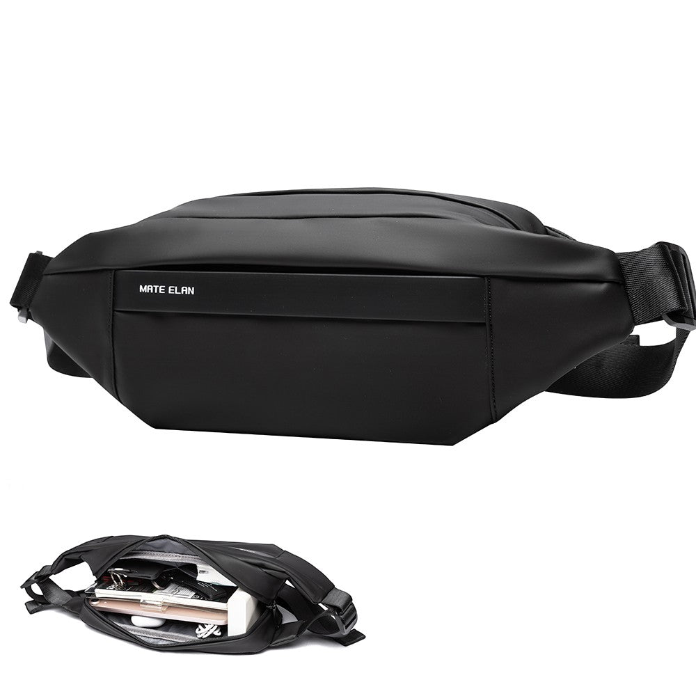 Crossbody väska i vattentåligt material, flera fack
