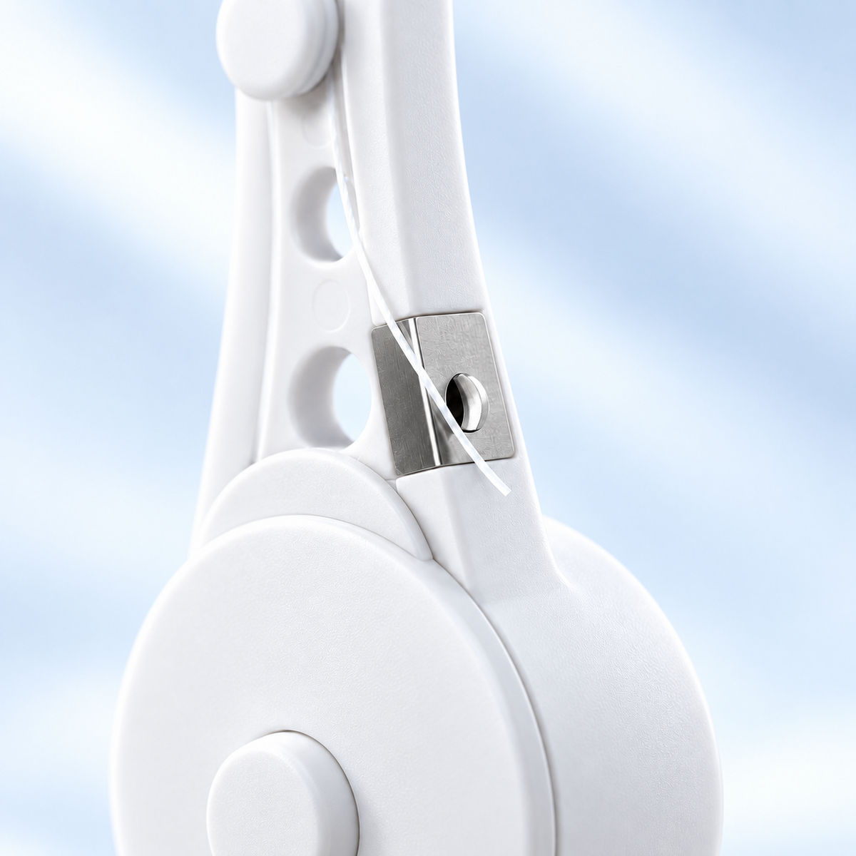 Flossy reusable dental flosser